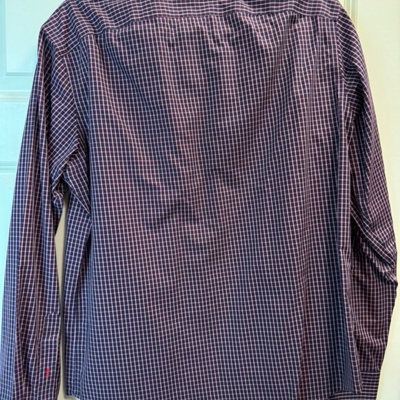 Untuckit Dress Shirt - Picture 3 of 3